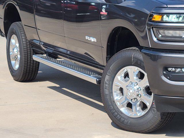 Photo of 2025 Granite Crystal Metallic Clearcoat RAM 2500