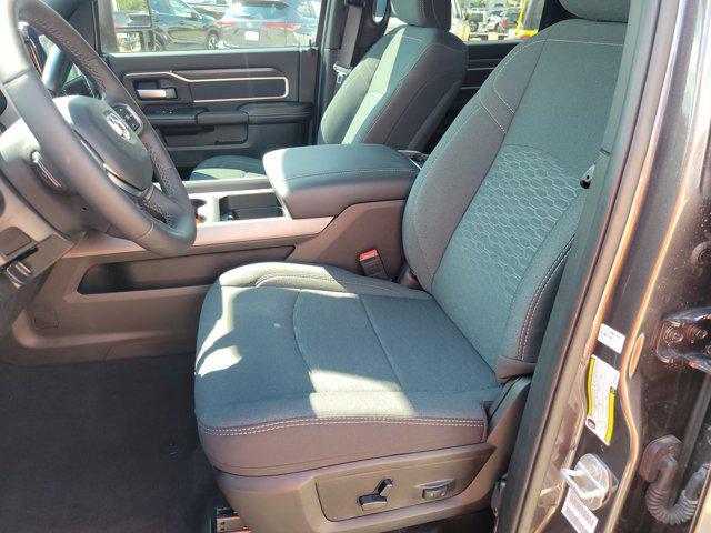 Photo of 2025 Granite Crystal Metallic Clearcoat RAM 2500