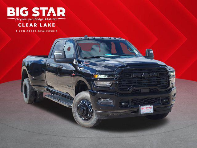 Photo of 2026 Diamond Black Crystal Pearlcoat RAM 3500