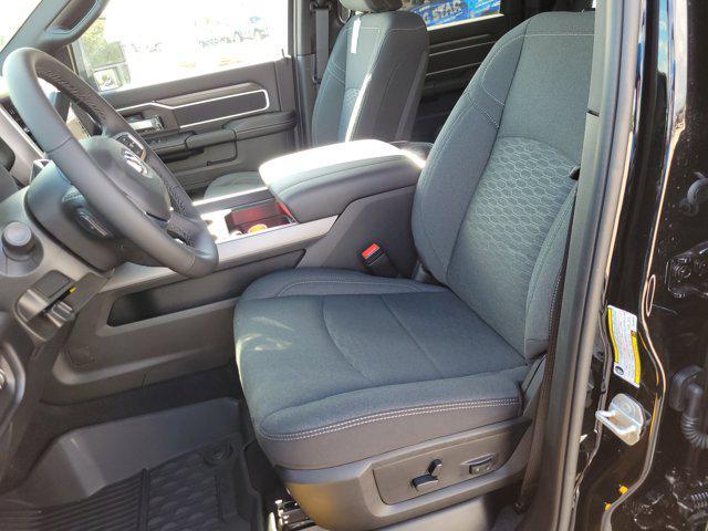 Photo of 2026 Diamond Black Crystal Pearlcoat RAM 3500
