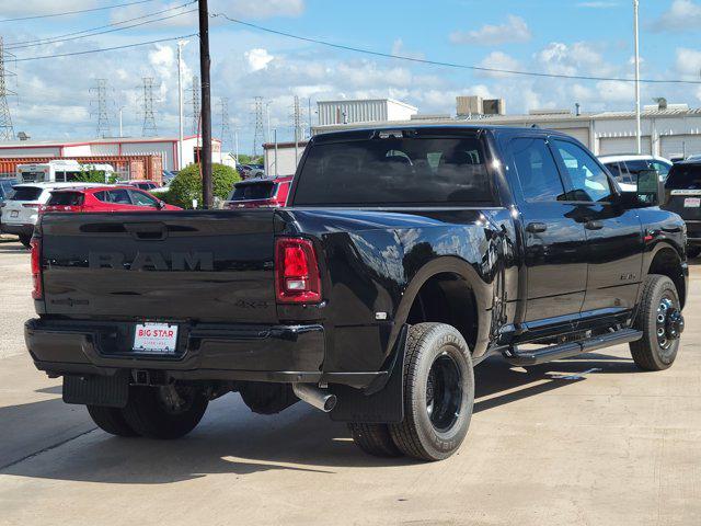 Photo of 2026 Diamond Black Crystal Pearlcoat RAM 3500