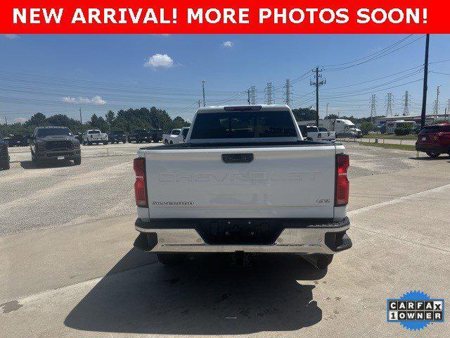Photo of 2024 Summit White Chevrolet Silverado 2500