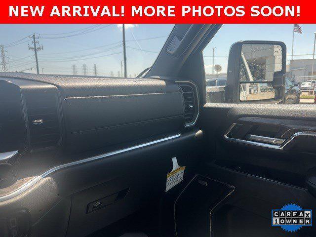 Photo of 2024 Summit White Chevrolet Silverado 2500