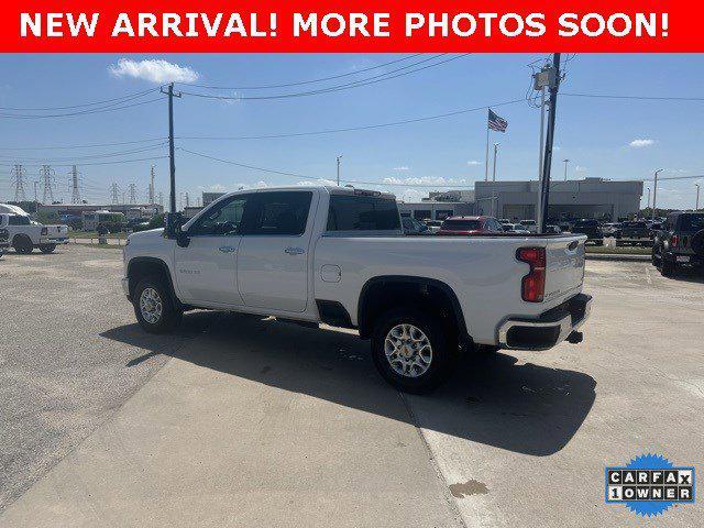 Photo of 2024 Summit White Chevrolet Silverado 2500