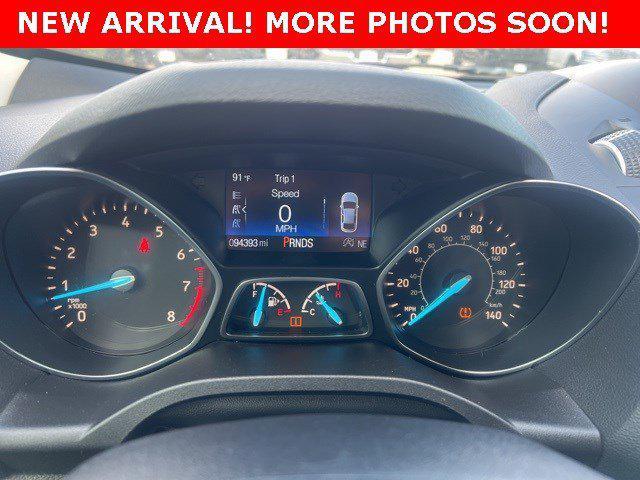 Photo of 2019 Ingot Silver Ford Escape