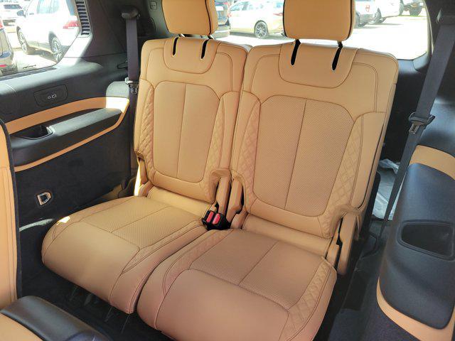 Photo of 2025 Bright White Clearcoat Jeep Grand Cherokee L