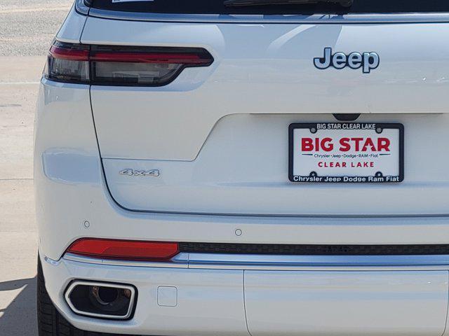 Photo of 2025 Bright White Clearcoat Jeep Grand Cherokee L