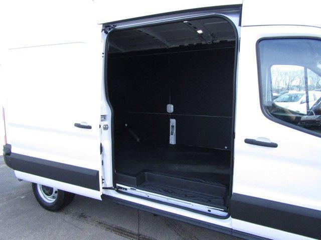 Photo of 2025 Oxford White Ford Transit-250
