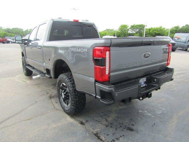 Photo of 2025 Carbonized Gray Metallic Ford F-250