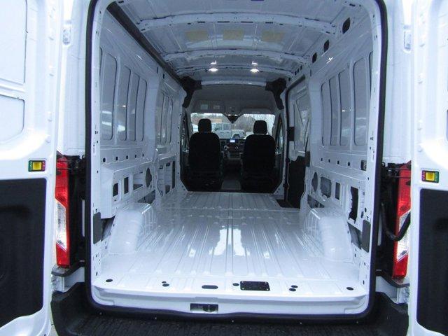 Photo of 2025 Oxford White Ford Transit-250
