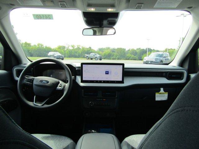 Photo of 2025 Green Ford Maverick