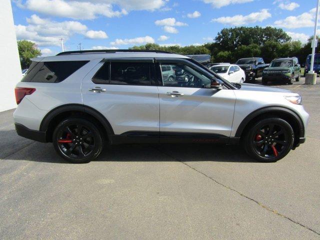 Photo of 2020 Iconic Silver Metallic Ford Explorer