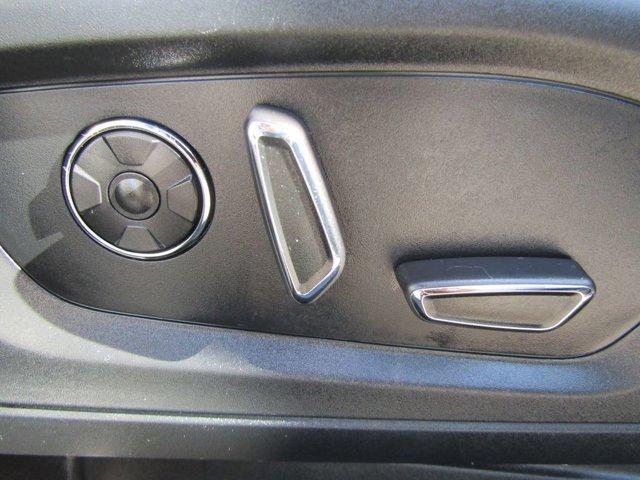 Photo of 2020 Iconic Silver Metallic Ford Explorer