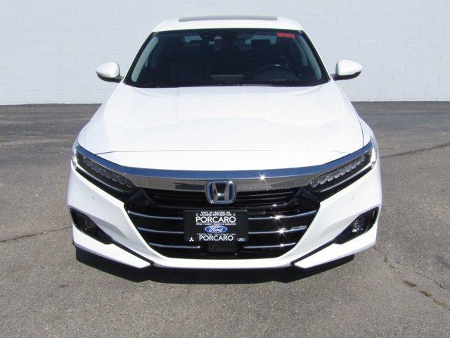 Photo of 2022 Platinum White Pearl Honda Accord Hybrid