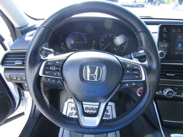 Photo of 2022 Platinum White Pearl Honda Accord Hybrid