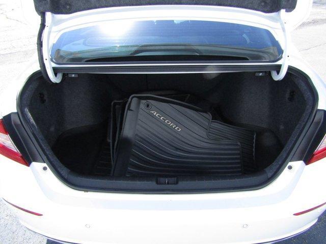 Photo of 2022 Platinum White Pearl Honda Accord Hybrid