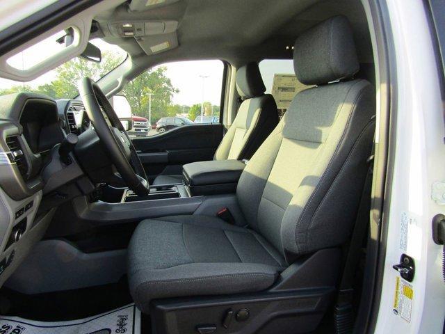 Photo of 2024 Oxford White Ford F-150