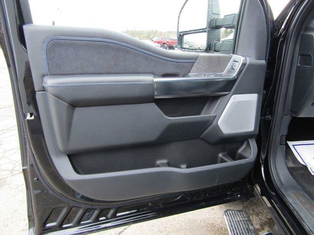 Photo of 2025 Black Metallic Ford F-350
