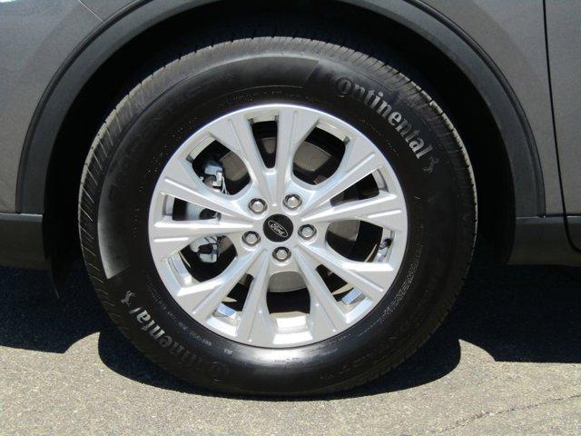 Photo of 2024 Carbonized Gray Metallic Ford Escape