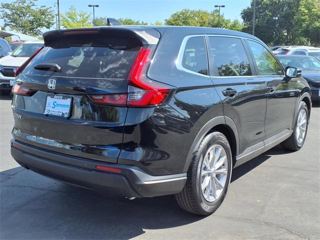 Photo of 2025 sparkle silver metallic Honda CR-V