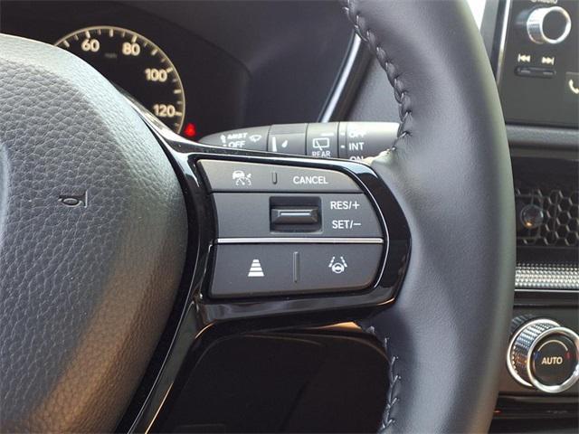 Photo of 2025 sparkle silver metallic Honda CR-V