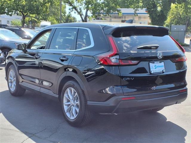 Photo of 2025 sparkle silver metallic Honda CR-V