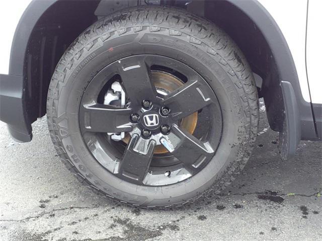 Photo of 2025 Platinum White Pearl Honda Ridgeline