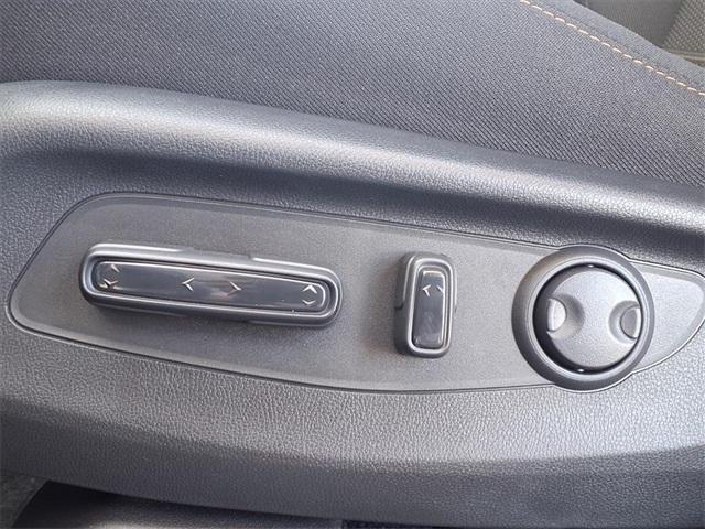 Photo of 2026 Platinum White Pearl Honda CR-V Hybrid