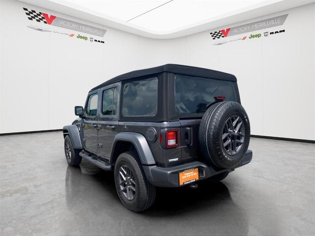 Photo of 2024 Granite Crystal Clearcoat Metallic Jeep Wrangler