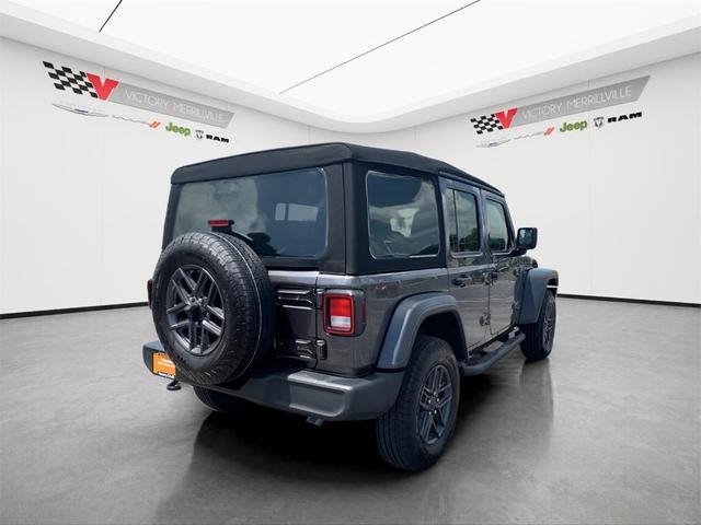 Photo of 2024 Granite Crystal Clearcoat Metallic Jeep Wrangler