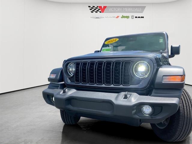 Photo of 2024 Granite Crystal Clearcoat Metallic Jeep Wrangler