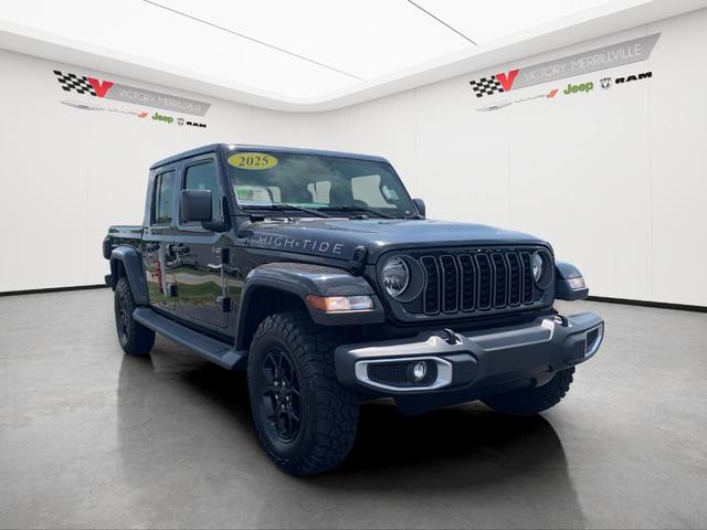 Photo of 2025 Black Clearcoat Jeep Gladiator