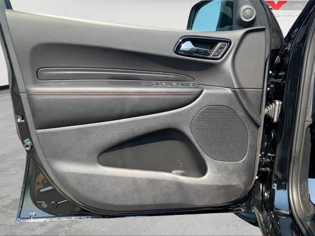 Photo of 2025 DB Black Crystal Clearcoat Dodge Durango