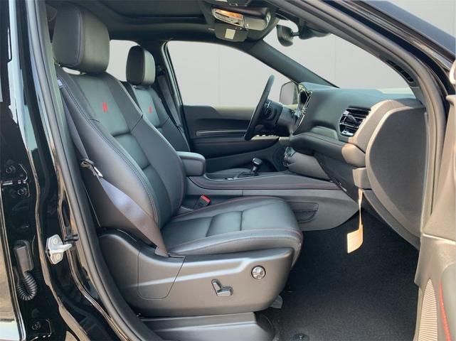 Photo of 2025 DB Black Crystal Clearcoat Dodge Durango