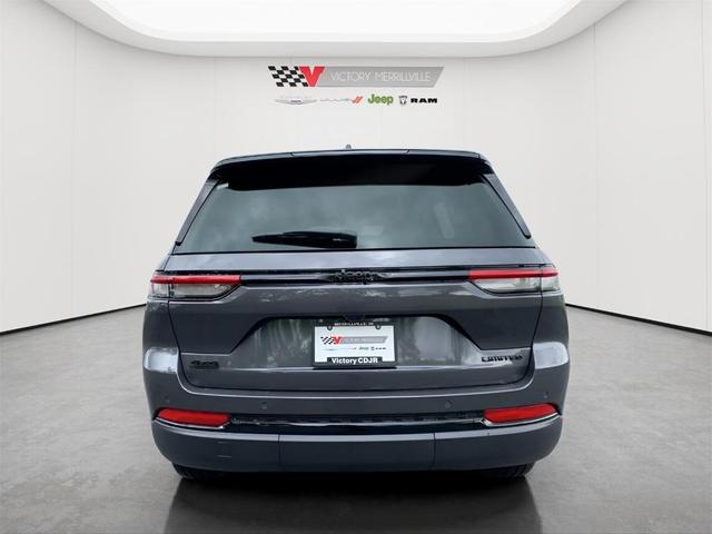 Photo of 2025 Metallic Jeep Grand Cherokee