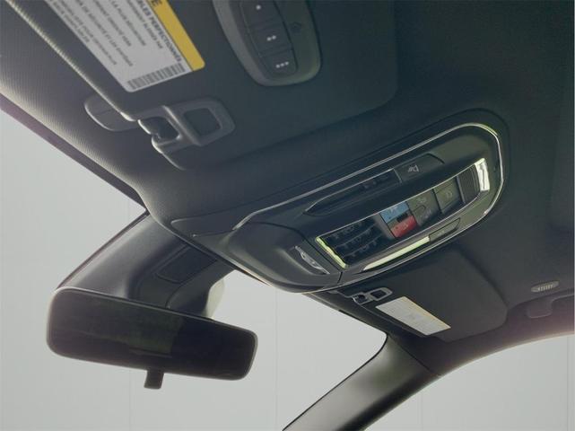 Photo of 2025 Metallic Jeep Grand Cherokee