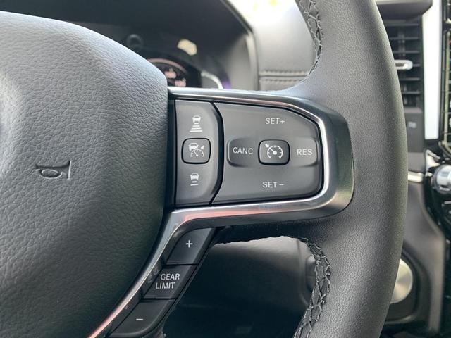 Photo of 2025 Billet Silver Metallic Clearcoat RAM 1500