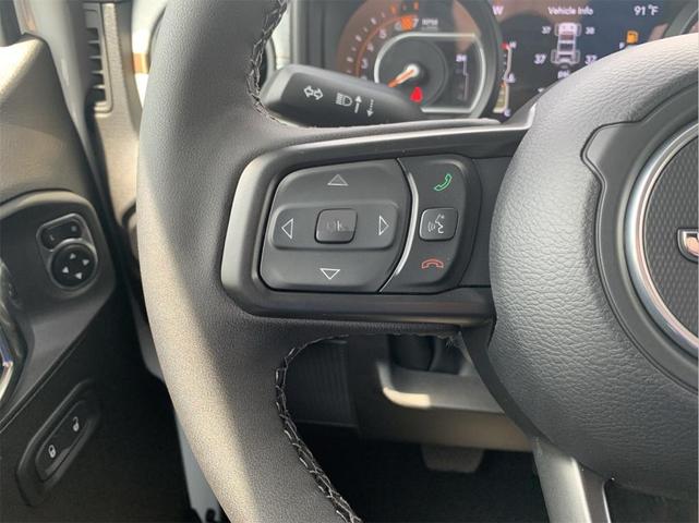 Photo of 2025 Bright White Clearcoat Jeep Wrangler