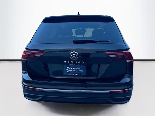 Photo of 2024 Deep Black Volkswagen Tiguan