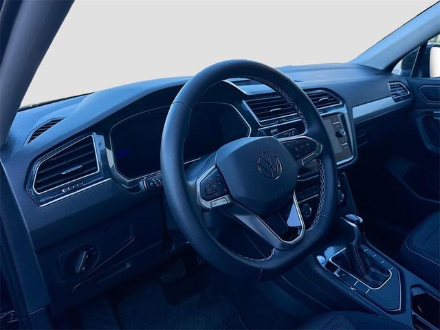 Photo of 2024 Deep Black Volkswagen Tiguan
