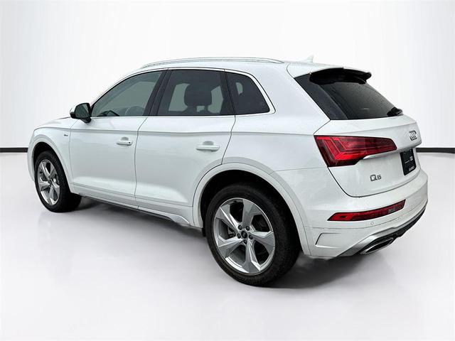Photo of 2022 Ibis White Audi Q5