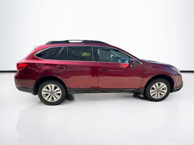 Photo of 2017 Venetian Red Pearl Subaru Outback