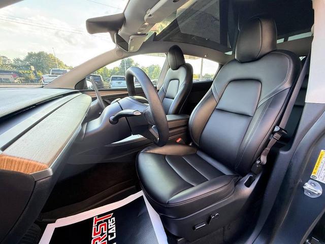 Photo of 2023 Gray Tesla Model Y