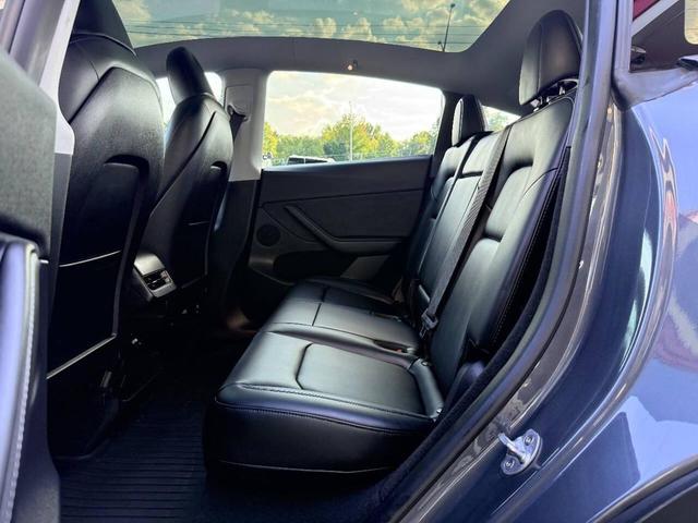 Photo of 2023 Gray Tesla Model Y