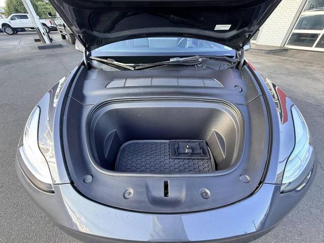Photo of 2023 Gray Tesla Model Y