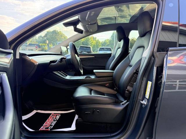 Photo of 2023 Gray Tesla Model Y