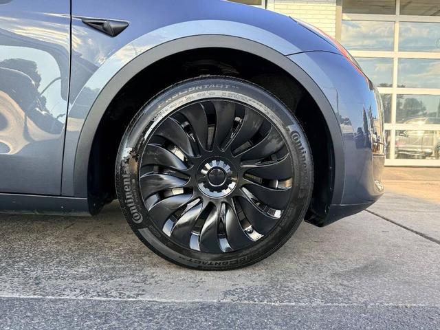 Photo of 2023 Gray Tesla Model Y