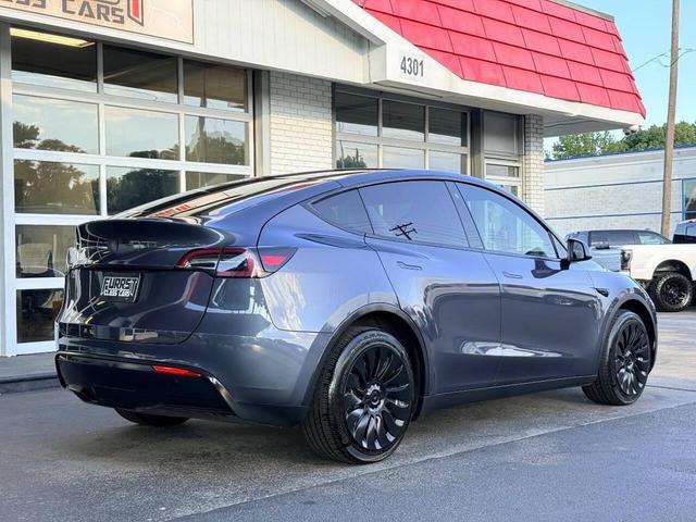 Photo of 2023 Gray Tesla Model Y