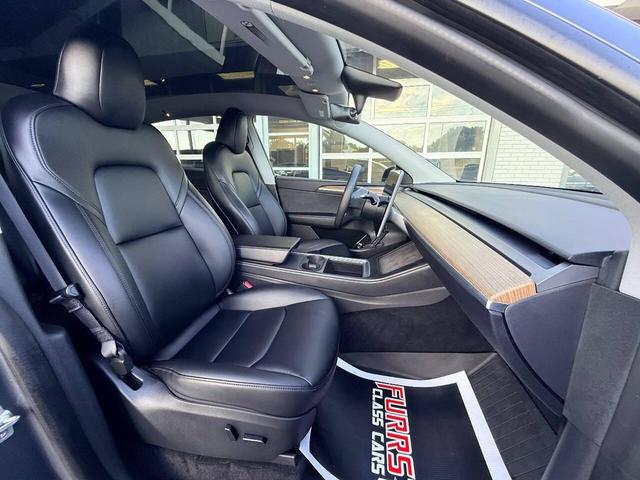 Photo of 2023 Gray Tesla Model Y