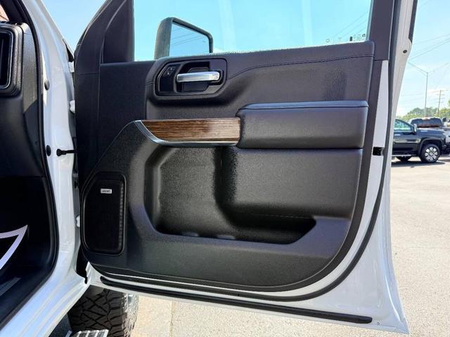Photo of 2022 Summit White Chevrolet Silverado 2500
